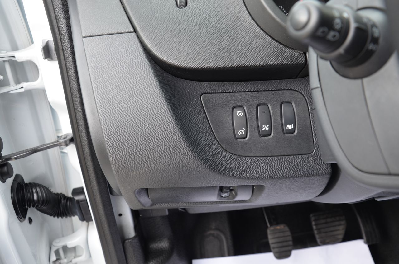 Renault Kangoo II FURGÓN PROFESIONAL 1.5 DCI 90CV E6 ESTANTERÍAS Y CAJONES HECHA TALLER / PUERTA LATERAL - Foto 23