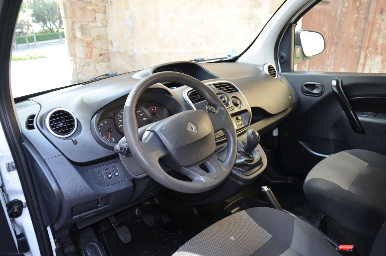 Renault Kangoo COMBI PROFESIONAL 1.5DCI 75CV E6 / DOBLE PUERTA LATERAL / START STOP..  - Foto 4