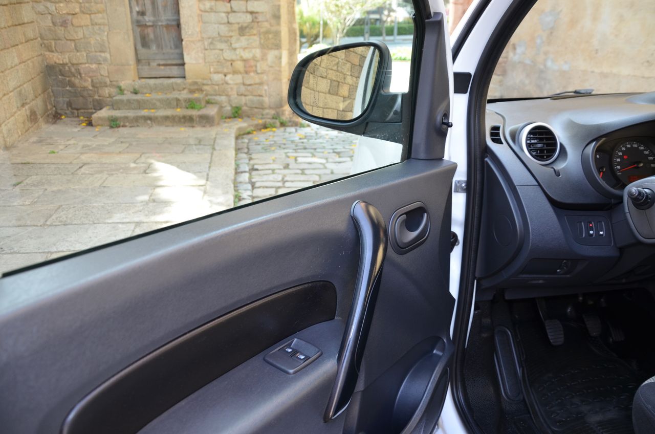 Renault Kangoo COMBI PROFESIONAL 1.5DCI 75CV E6 / DOBLE PUERTA LATERAL / START STOP..  - Foto 13