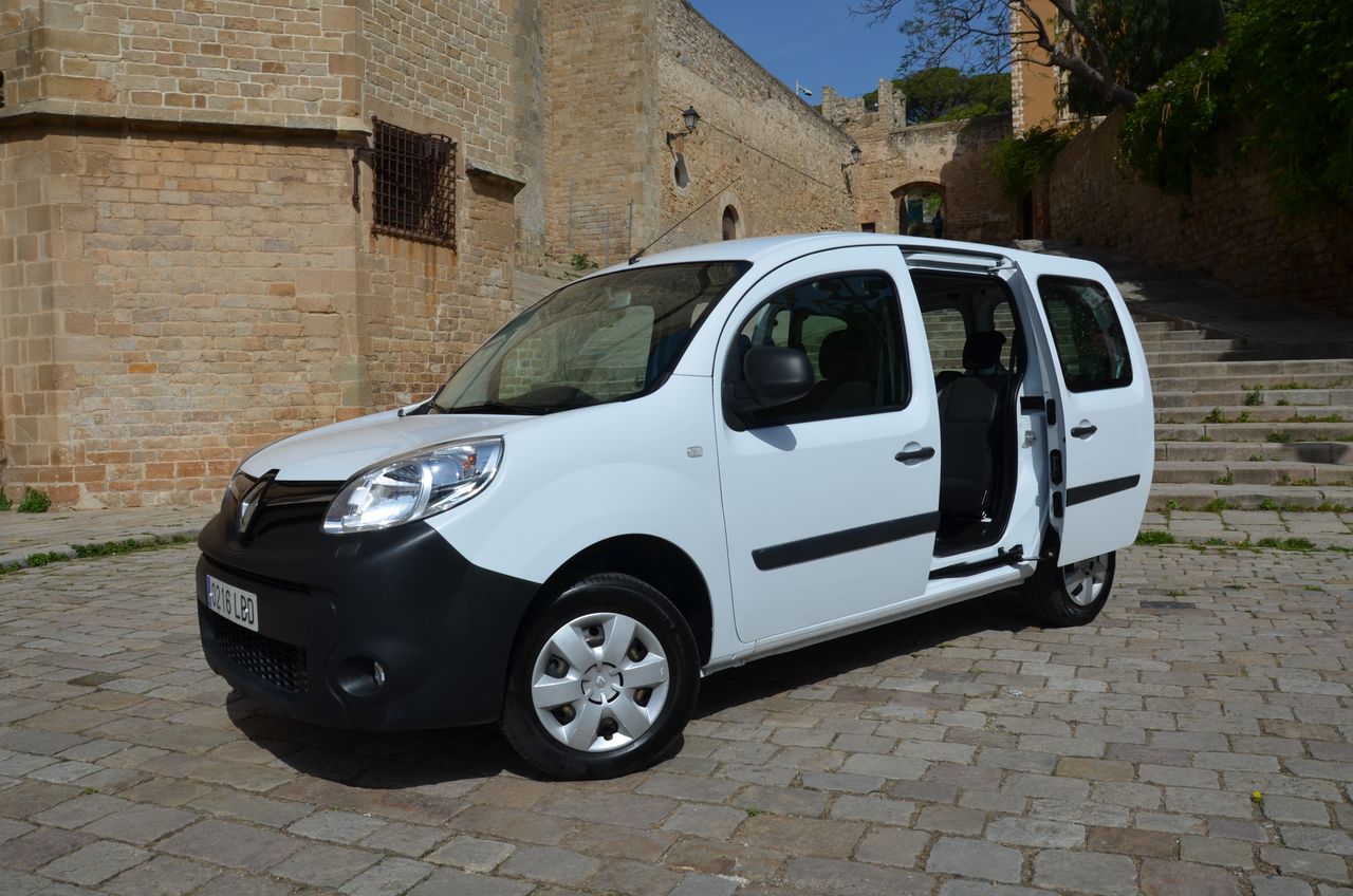 Renault Kangoo COMBI PROFESIONAL 1.5DCI 75CV E6 / DOBLE PUERTA LATERAL / START STOP..  - Foto 6