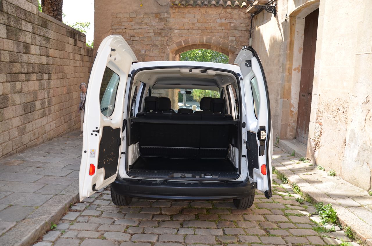 Renault Kangoo COMBI PROFESIONAL 1.5DCI 75CV E6 / DOBLE PUERTA LATERAL / START STOP..  - Foto 8