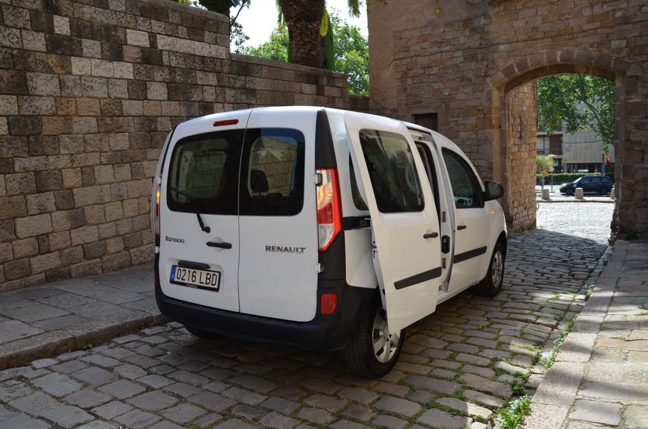Renault Kangoo COMBI PROFESIONAL 1.5DCI 75CV E6 / DOBLE PUERTA LATERAL / START STOP..  - Foto 28