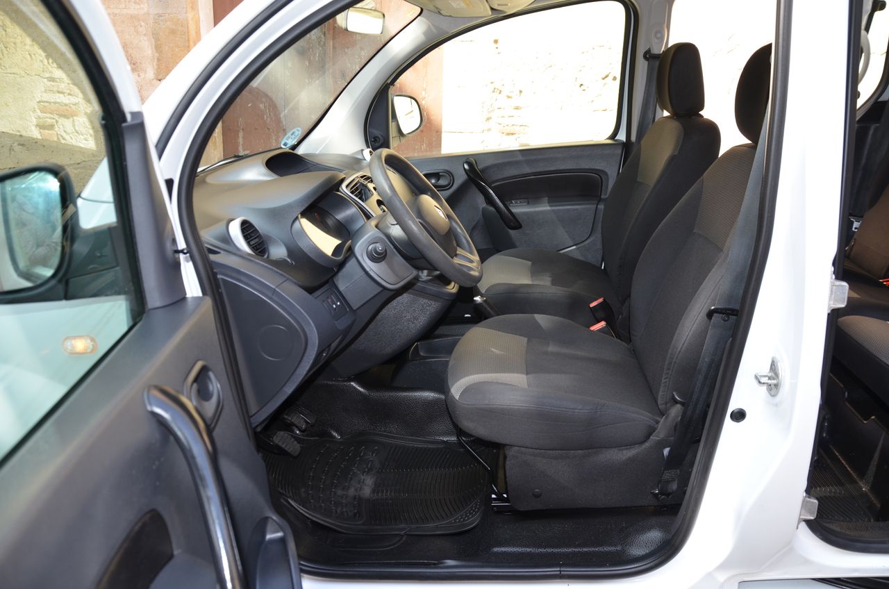 Renault Kangoo COMBI PROFESIONAL 1.5DCI 75CV E6 / DOBLE PUERTA LATERAL / START STOP..  - Foto 5
