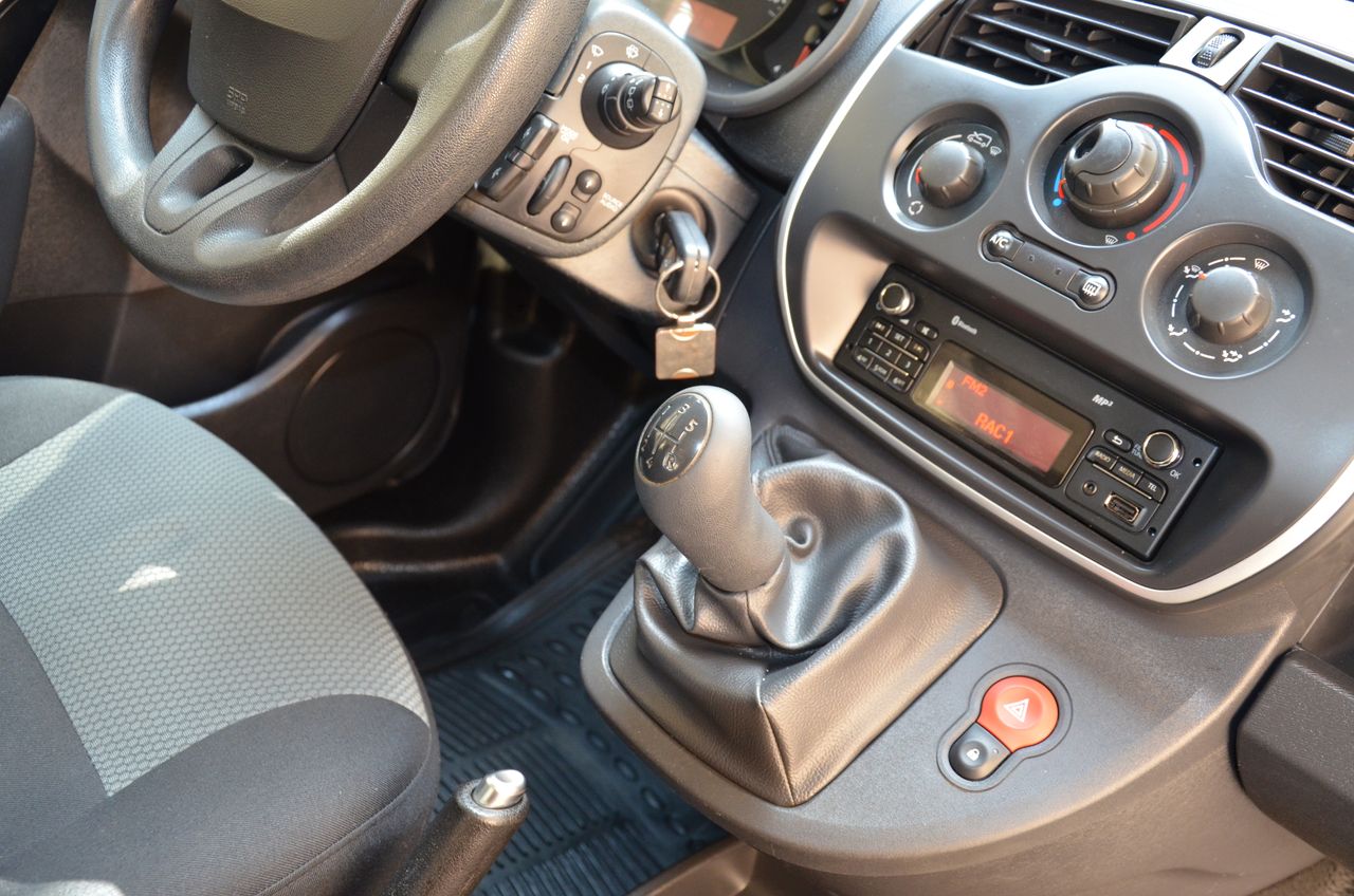 Renault Kangoo COMBI PROFESIONAL 1.5DCI 75CV E6 / DOBLE PUERTA LATERAL / START STOP..  - Foto 27