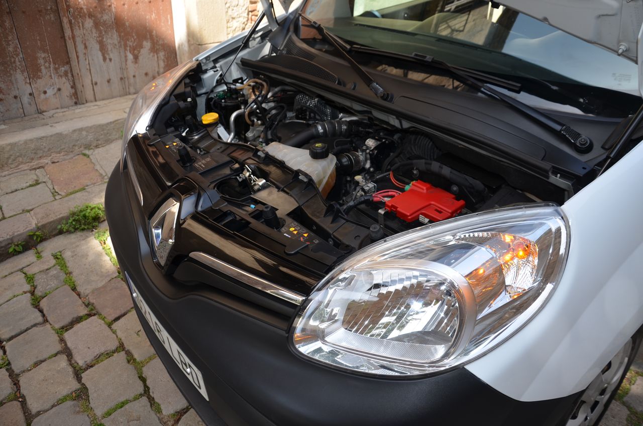 Renault Kangoo COMBI PROFESIONAL 1.5DCI 75CV E6 / DOBLE PUERTA LATERAL / START STOP..  - Foto 40