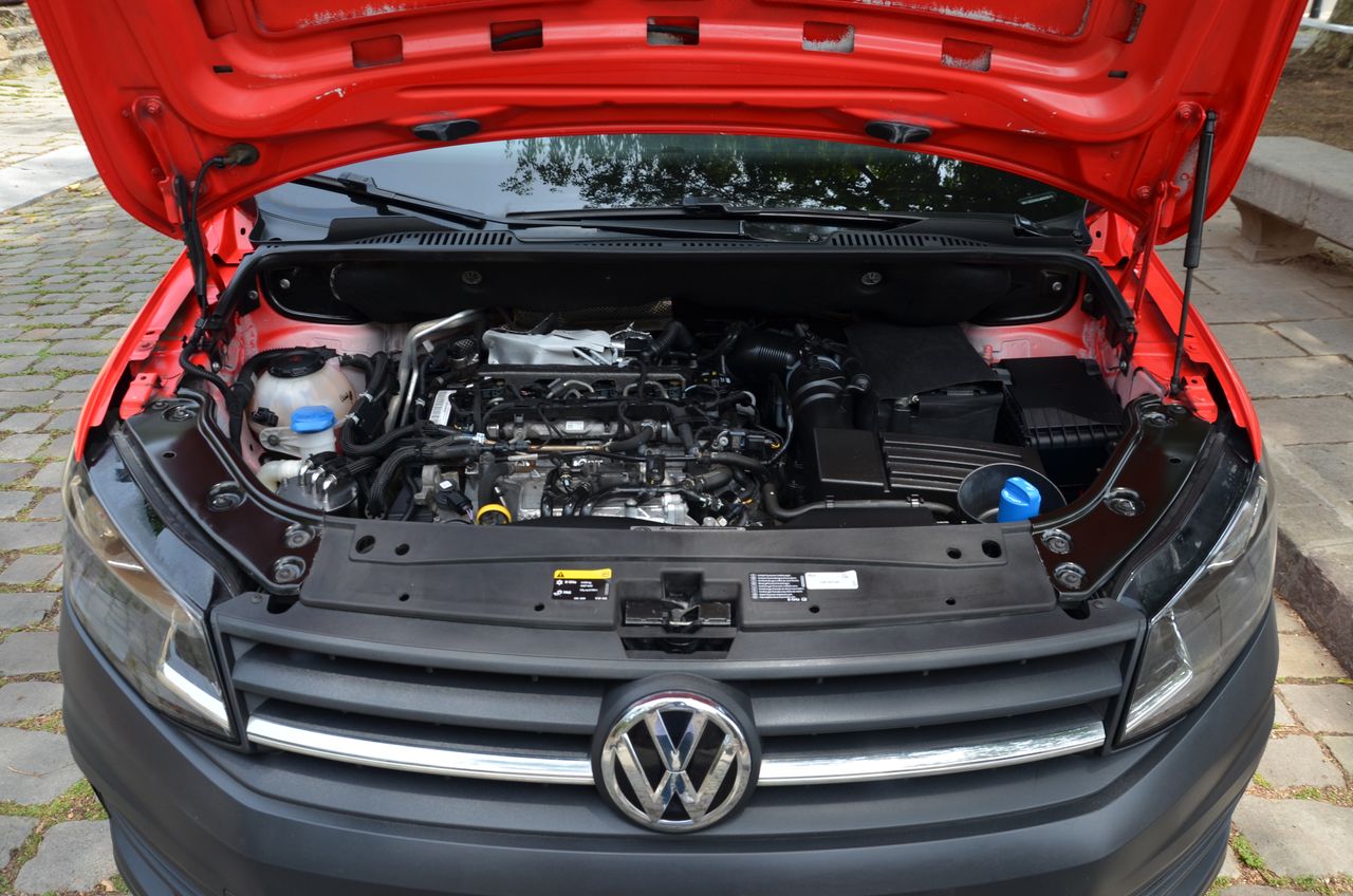 Volkswagen Caddy PROFESIONAL FURGÓN BMT 2.0 TDI 75CV../ PACK CONFORT../  - Foto 30