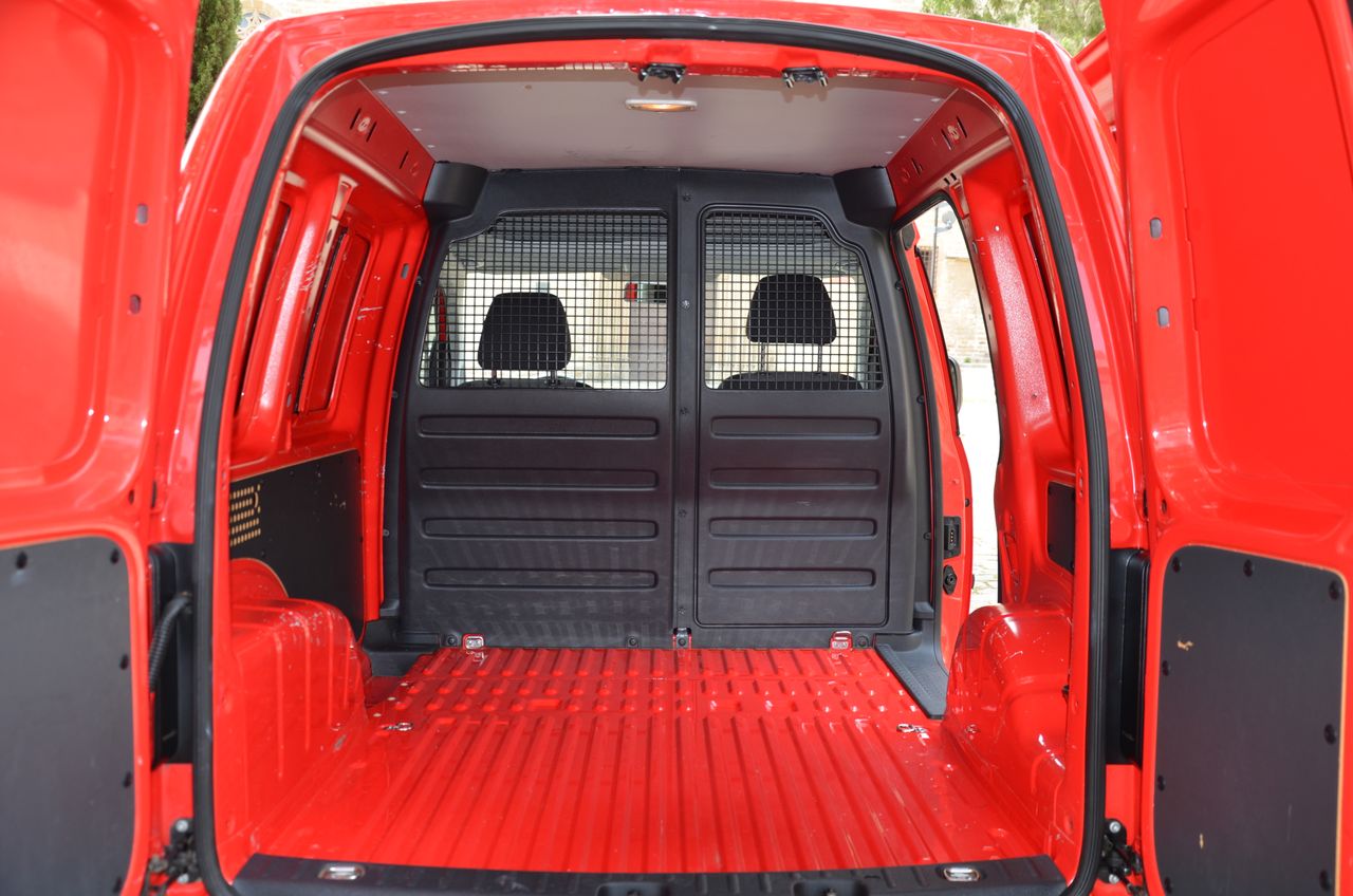 Volkswagen Caddy PROFESIONAL FURGÓN BMT 2.0 TDI 75CV../ PACK CONFORT../  - Foto 10