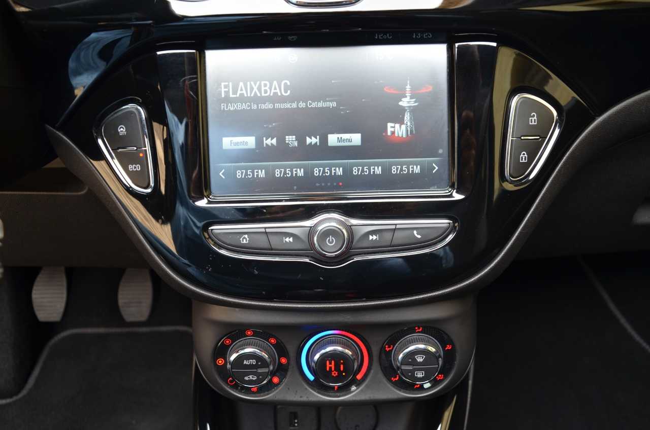 Opel Adam 1.0 XFT ROCKS 3 PUERTAS ../ EDICIÓN LIMITADA../ SÓLO 25.000 KM../ TECHO DESCAPOTABLE - Foto 34