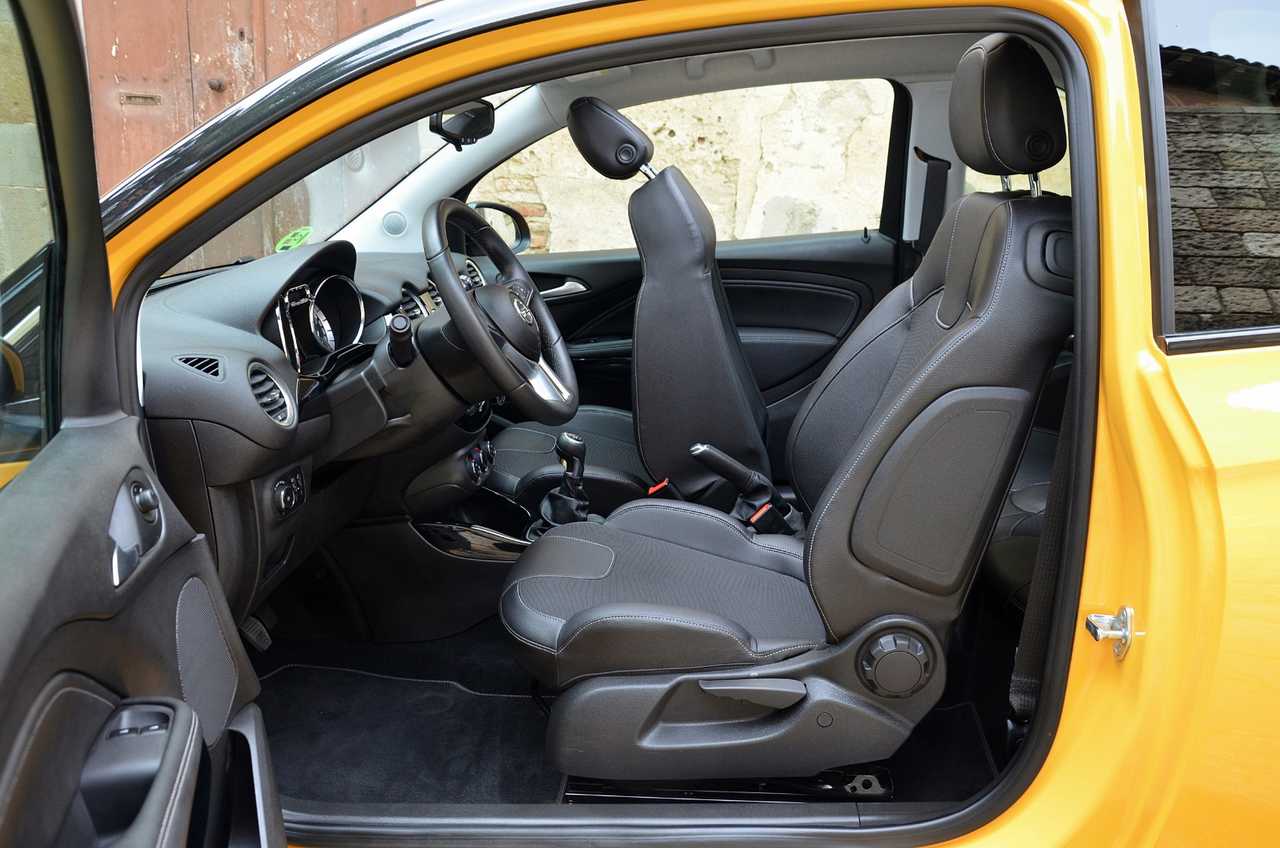 Opel Adam 1.0 XFT ROCKS 3 PUERTAS ../ EDICIÓN LIMITADA../ SÓLO 25.000 KM../ TECHO DESCAPOTABLE - Foto 13