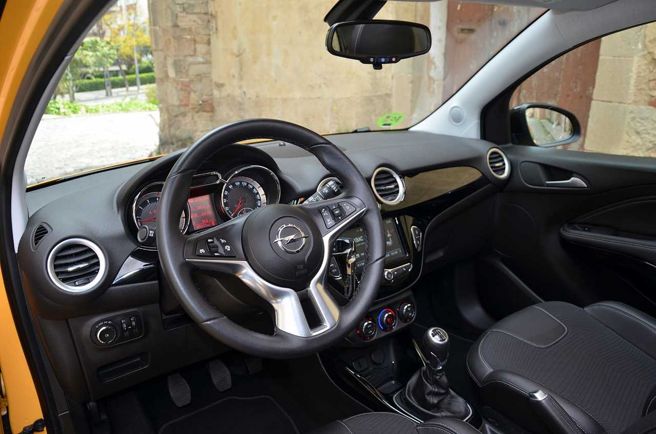 Opel Adam 1.0 XFT ROCKS 3 PUERTAS ../ EDICIÓN LIMITADA../ SÓLO 25.000 KM../ TECHO DESCAPOTABLE - Foto 15