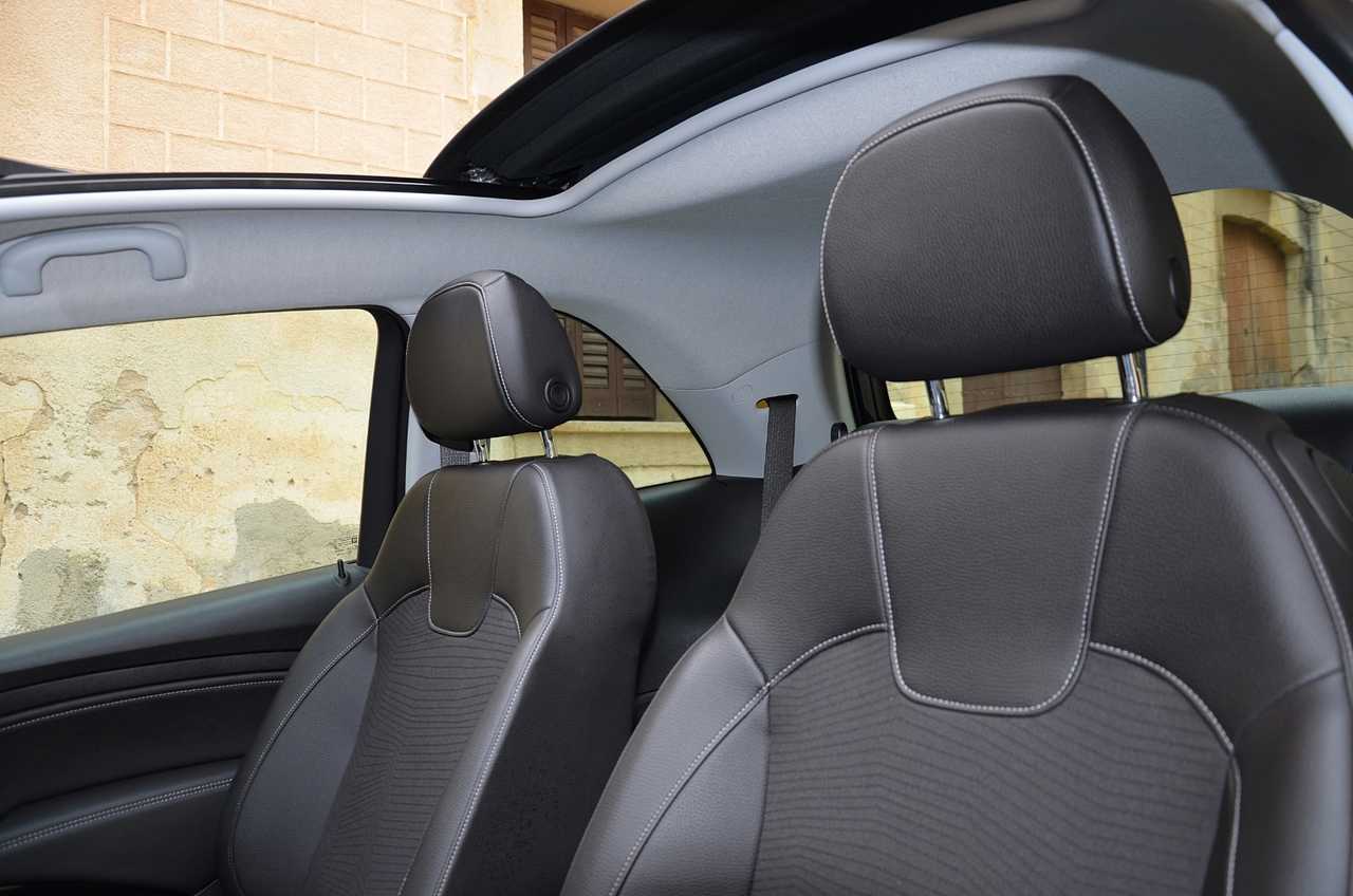 Opel Adam 1.0 XFT ROCKS 3 PUERTAS ../ EDICIÓN LIMITADA../ SÓLO 25.000 KM../ TECHO DESCAPOTABLE - Foto 10