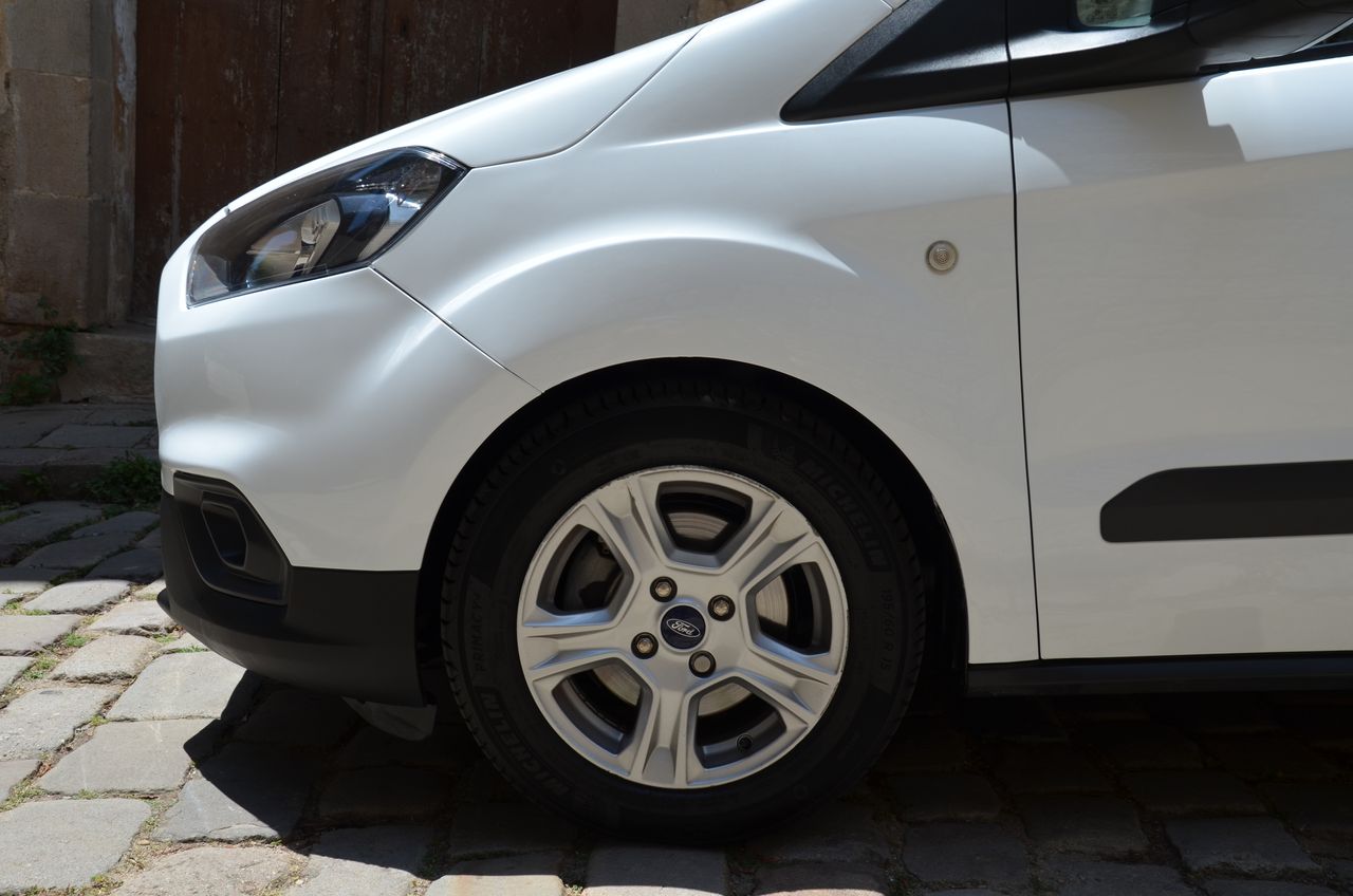 Ford Transit Courier 1.5TDCI TREND 75CV PUERTA LATERAL /  OFERTÓN..  - Foto 22