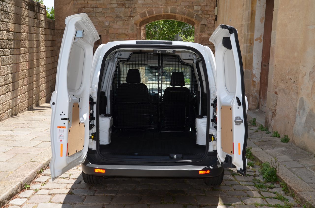 Ford Transit Courier 1.5TDCI TREND 75CV PUERTA LATERAL /  OFERTÓN..  - Foto 5