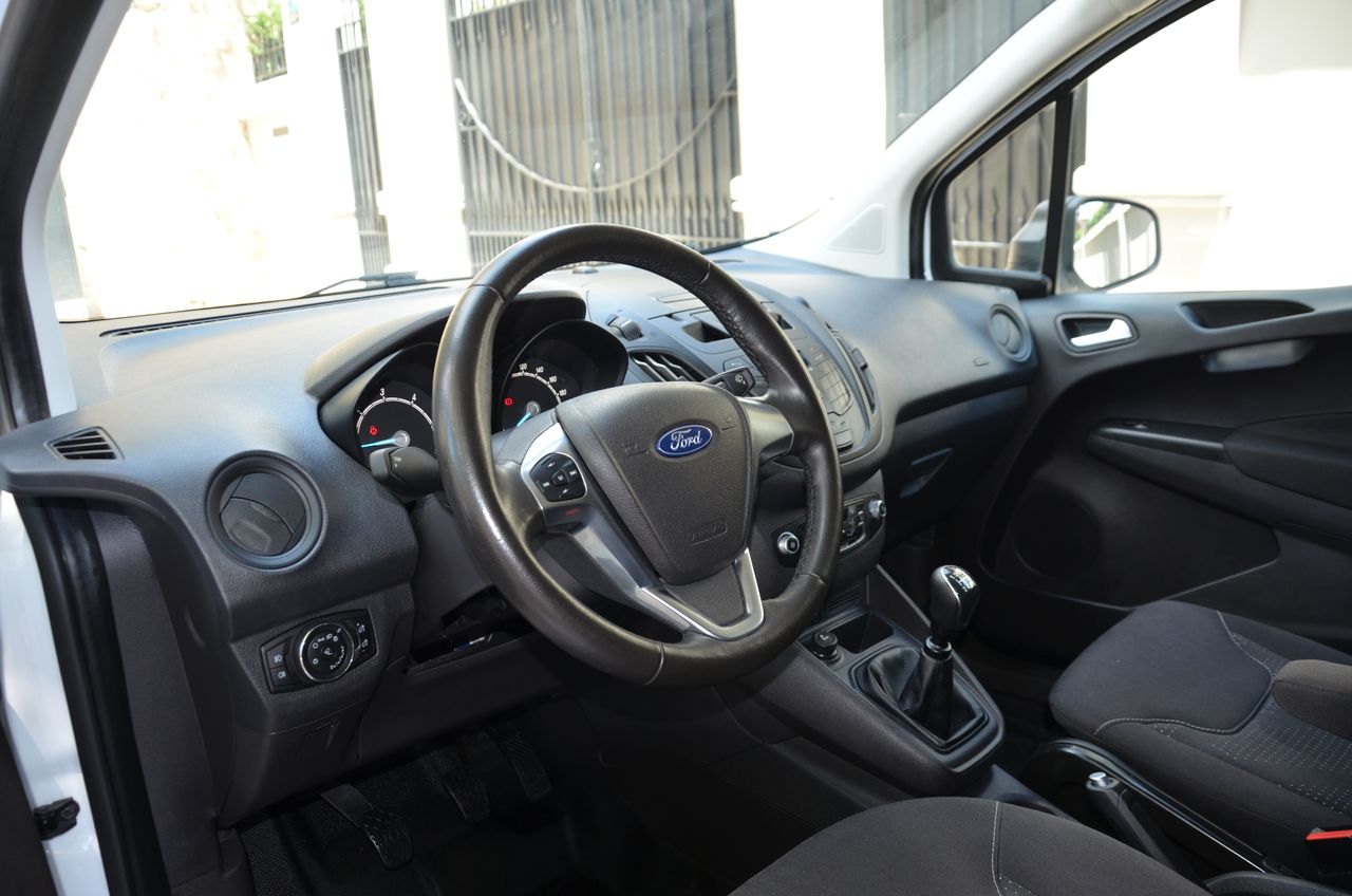 Ford Transit Courier 1.5TDCI TREND 75CV PUERTA LATERAL /  OFERTÓN..  - Foto 3