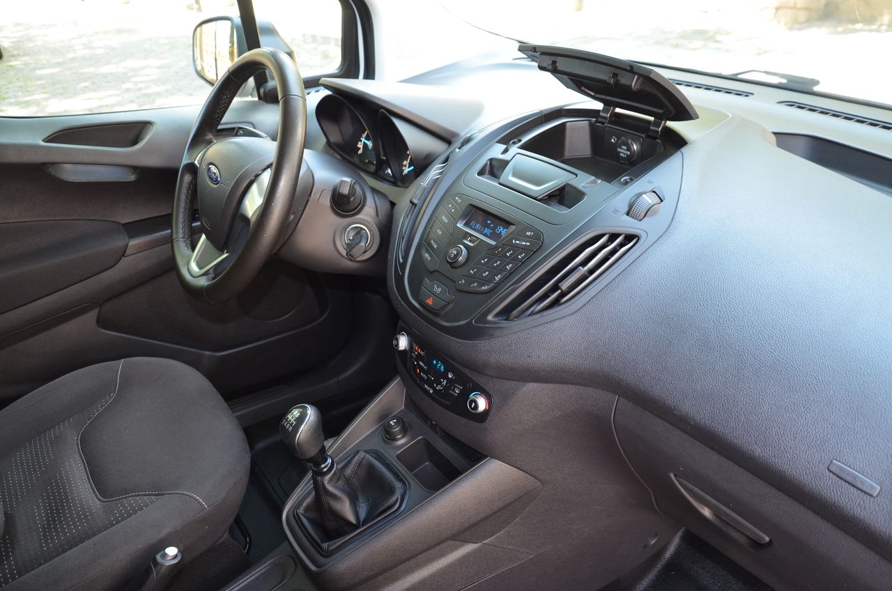 Ford Transit Courier 1.5TDCI TREND 75CV PUERTA LATERAL /  OFERTÓN..  - Foto 43