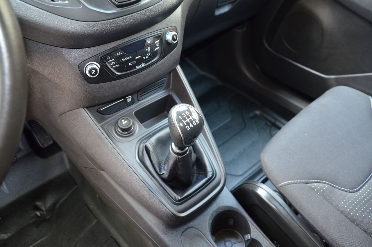 Ford Transit Courier 1.5TDCI TREND 75CV PUERTA LATERAL /  OFERTÓN..  - Foto 15