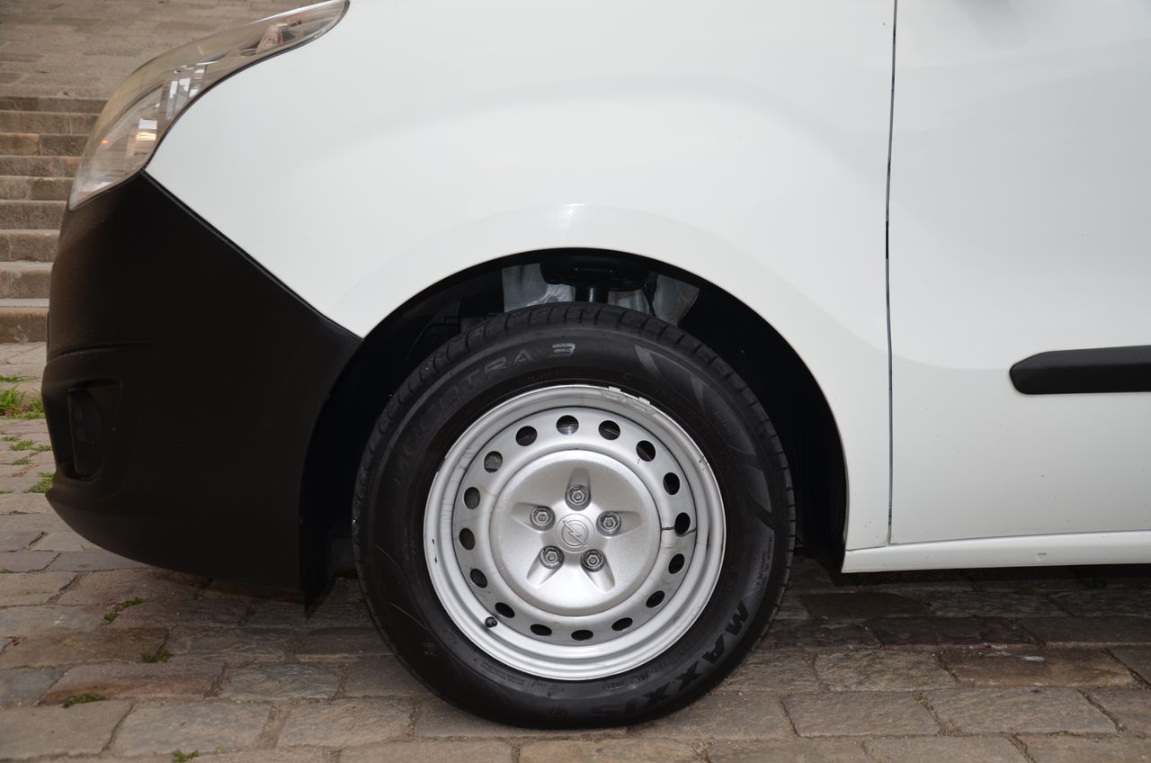 Opel Combo D CARGO L1 H1 1.3 CDTI 95CV MT5 E6 ETIQUETA C ( AZUL )  - Foto 20