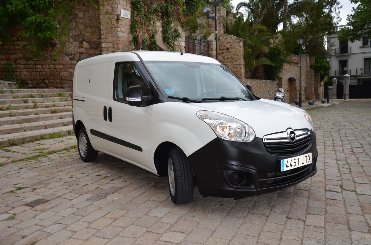 Opel Combo D CARGO L1 H1 1.3 CDTI 95CV MT5 E6 ETIQUETA C ( AZUL )  - Foto 15