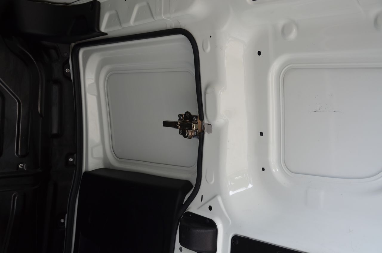 Opel Combo D CARGO L1 H1 1.3 CDTI 95CV MT5 E6 ETIQUETA C ( AZUL )  - Foto 41