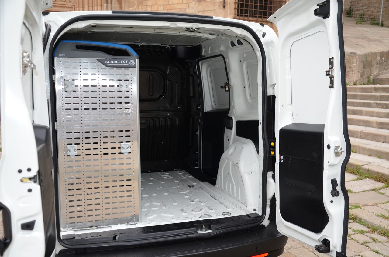 Opel Combo D CARGO L1 H1 1.3 CDTI 95CV MT5 E6 ETIQUETA C ( AZUL )  - Foto 37