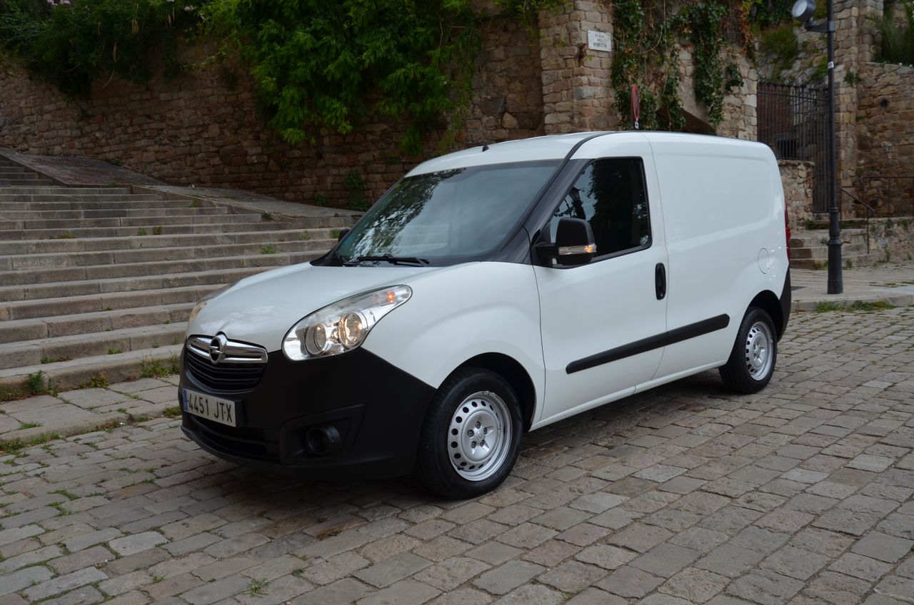 Opel Combo D CARGO L1 H1 1.3 CDTI 95CV MT5 E6 ETIQUETA C ( AZUL )  - Foto 39