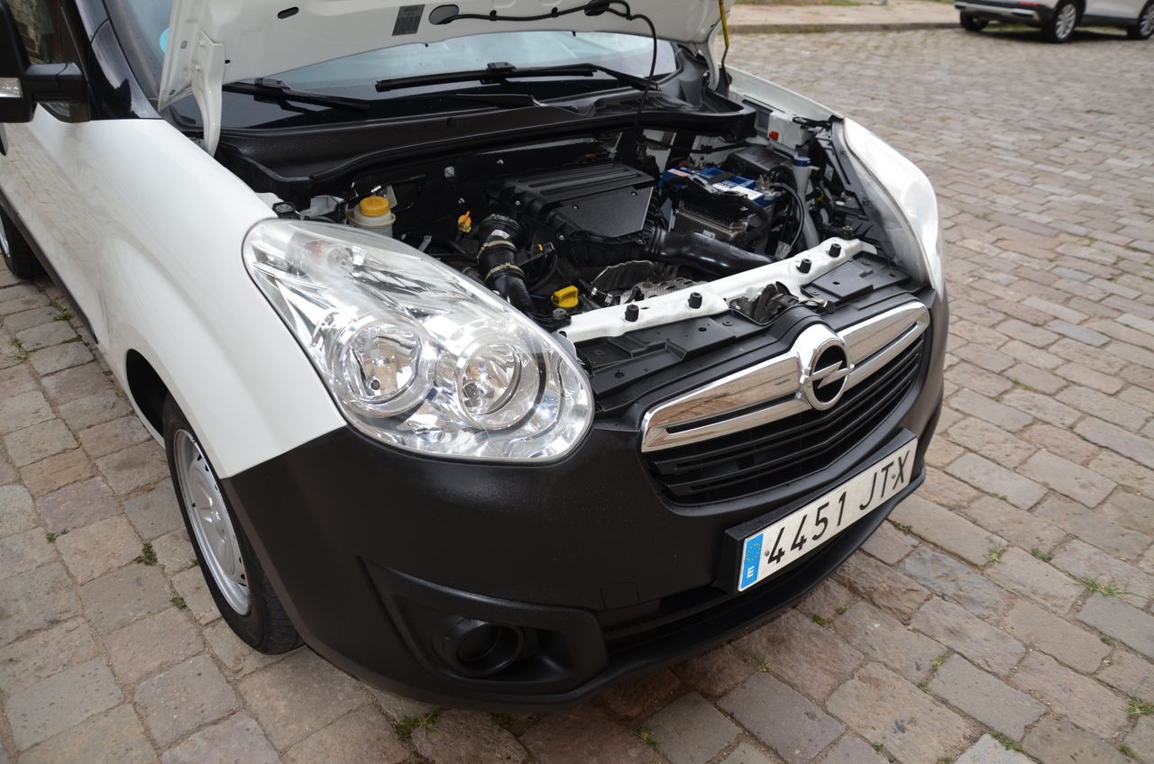 Opel Combo D CARGO L1 H1 1.3 CDTI 95CV MT5 E6 ETIQUETA C ( AZUL )  - Foto 45