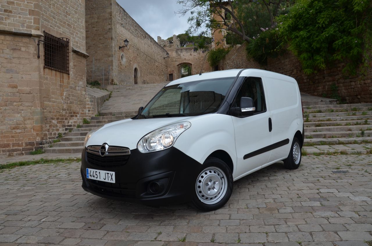 Opel Combo D CARGO L1 H1 1.3 CDTI 95CV MT5 E6 ETIQUETA C ( AZUL )  - Foto 21