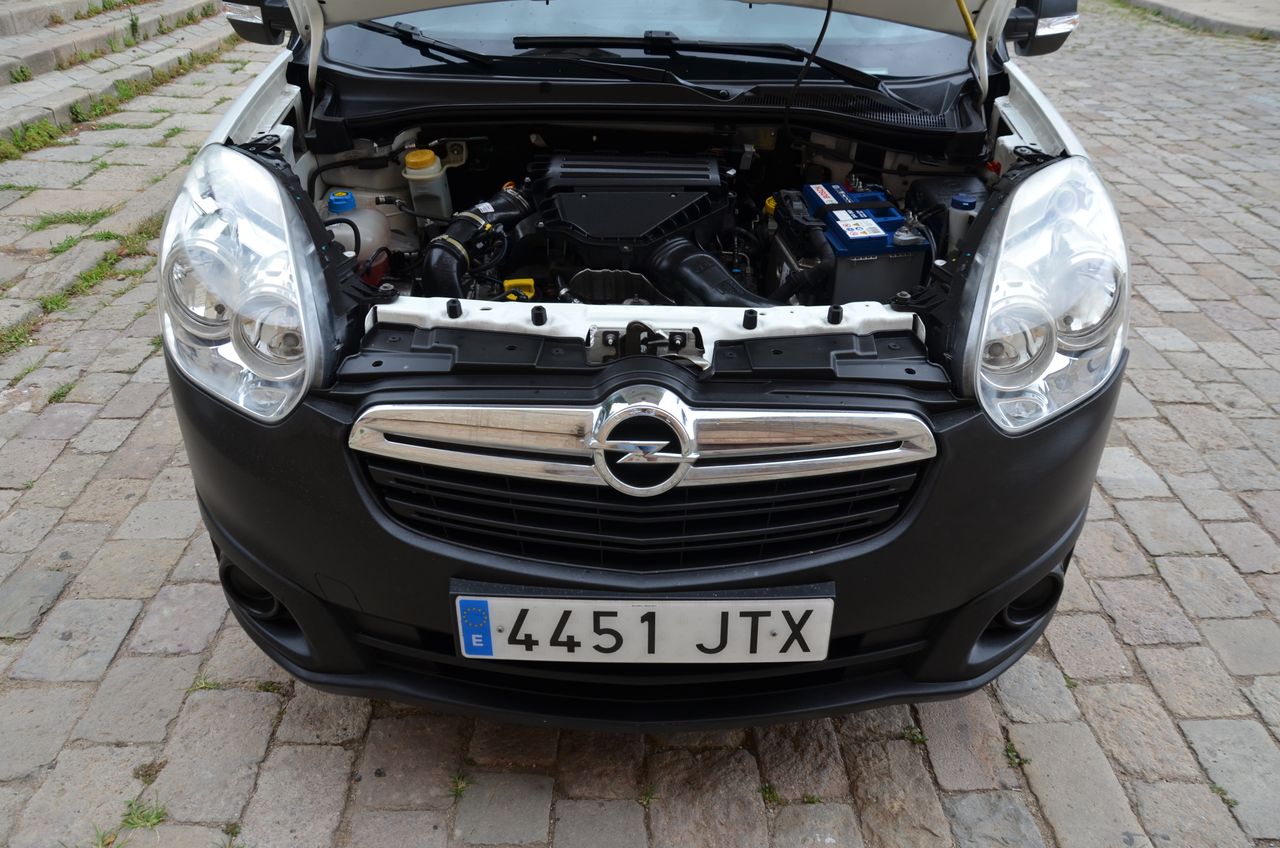 Opel Combo D CARGO L1 H1 1.3 CDTI 95CV MT5 E6 ETIQUETA C ( AZUL )  - Foto 44