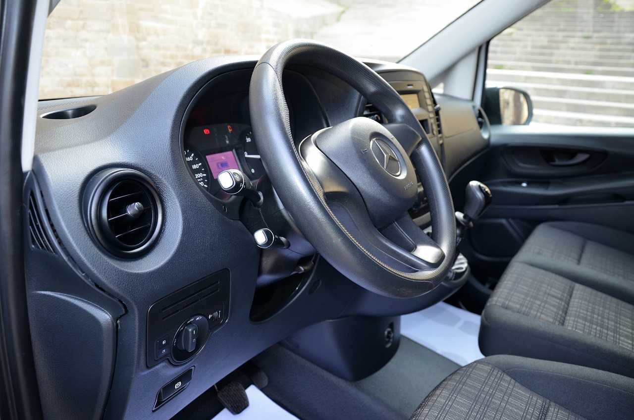 Mercedes Vito 111 CDI LARGA  4 PUERTAS **PUERTA LATERAL DESLIZANTE **  - Foto 5