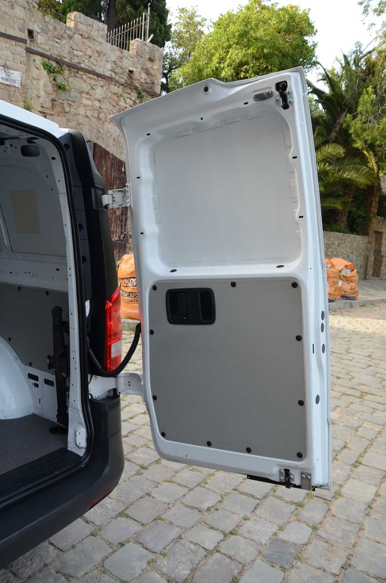 Mercedes Vito 111 CDI LARGA  4 PUERTAS **PUERTA LATERAL DESLIZANTE **  - Foto 12