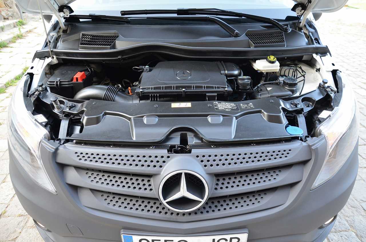 Mercedes Vito 111 CDI LARGA  4 PUERTAS **PUERTA LATERAL DESLIZANTE **  - Foto 33