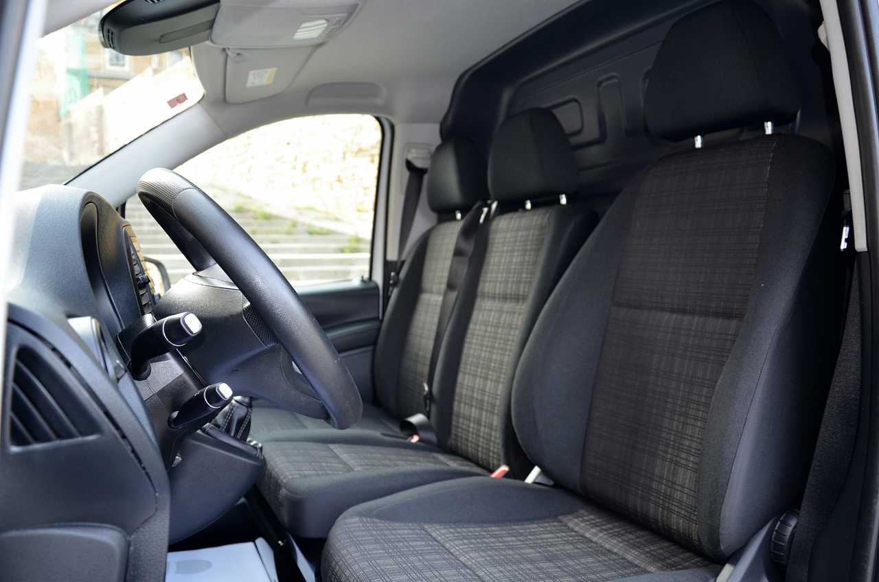 Mercedes Vito 111 CDI LARGA  4 PUERTAS **PUERTA LATERAL DESLIZANTE **  - Foto 16