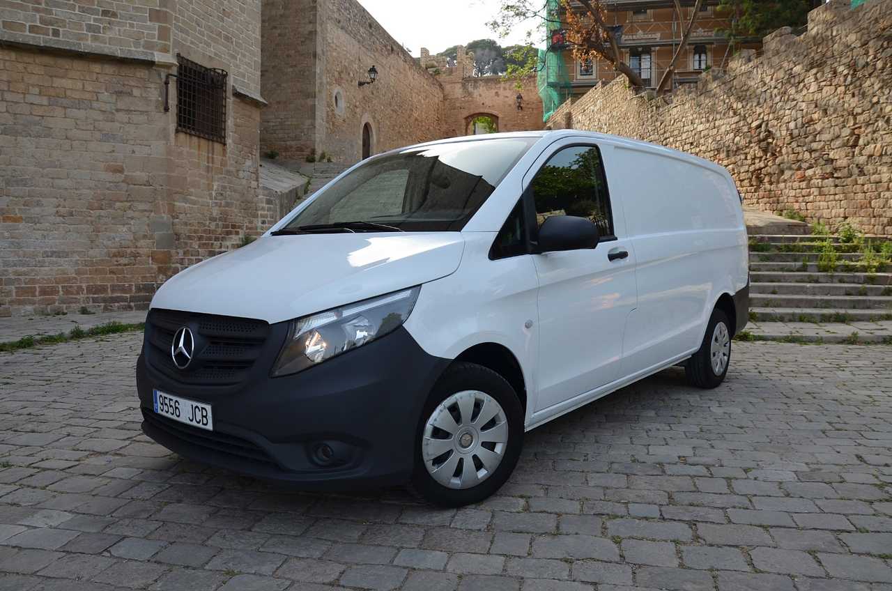 Mercedes Vito 111 CDI LARGA  4 PUERTAS **PUERTA LATERAL DESLIZANTE **  - Foto 31