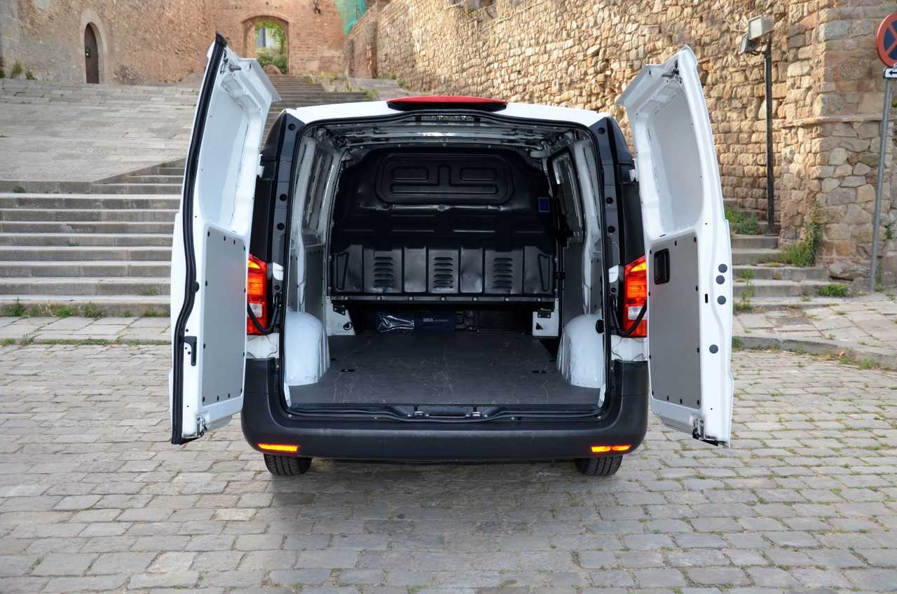 Mercedes Vito 111 CDI LARGA  4 PUERTAS **PUERTA LATERAL DESLIZANTE **  - Foto 10