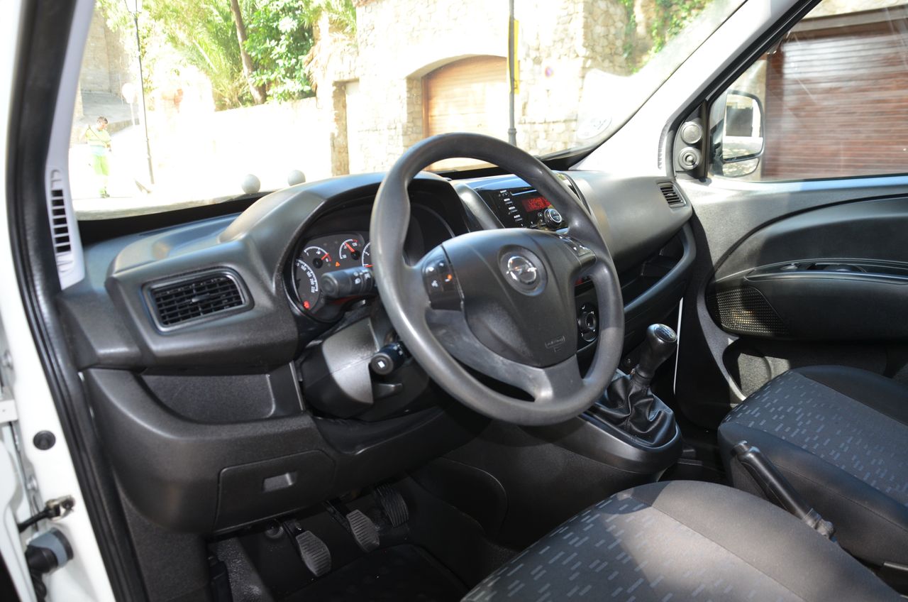 Opel Combo CARGO 1.3 CDTI 95CV L1 H1 FURGÓN  - Foto 3