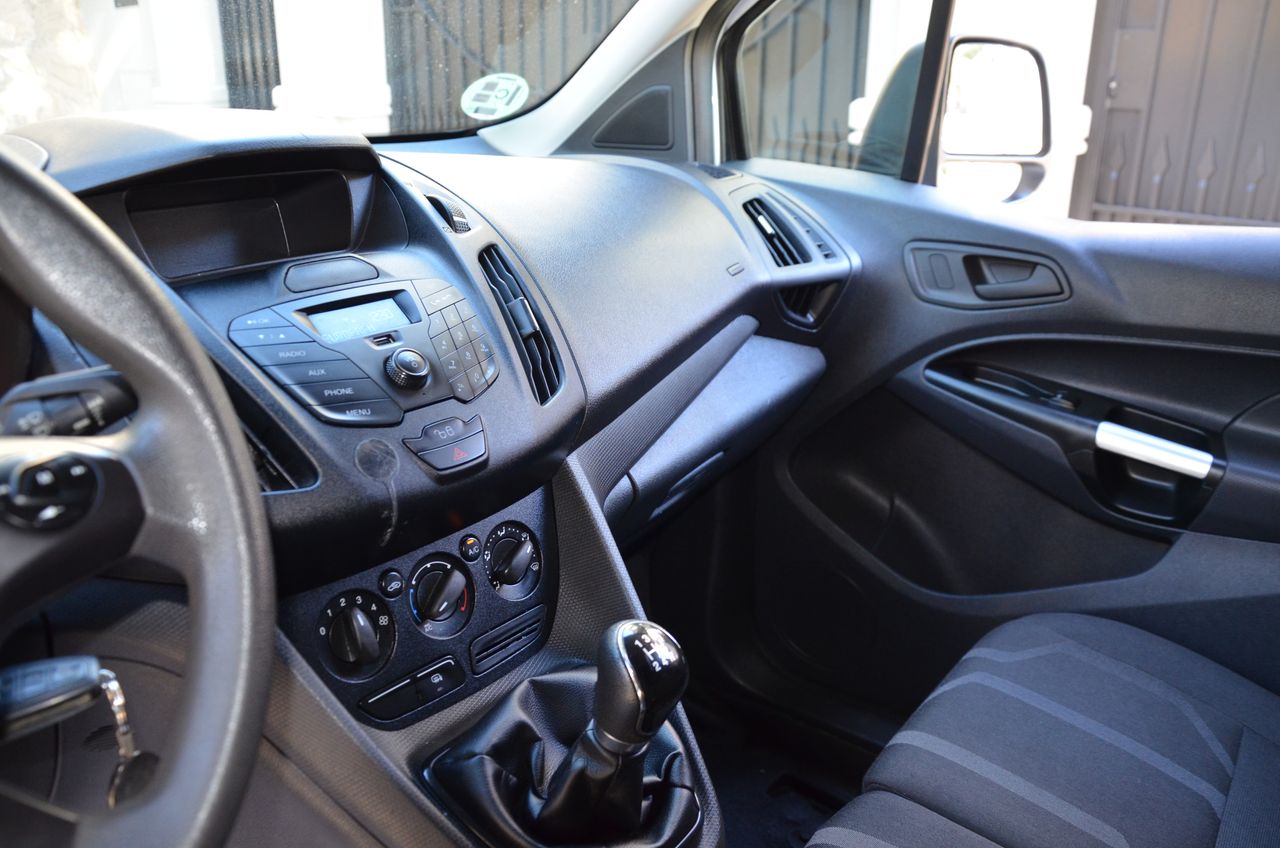 Ford Transit Connect FURGÓN 200  L1 TREND 1.5TDCI 75CV MT5 Euro6 TRES PLAZAS/ ESTANTERIAS Y PUERTAS ABATIBLES DE ALUMINIO/ SUELO DE MADERA FINLANDESA  - Foto 41
