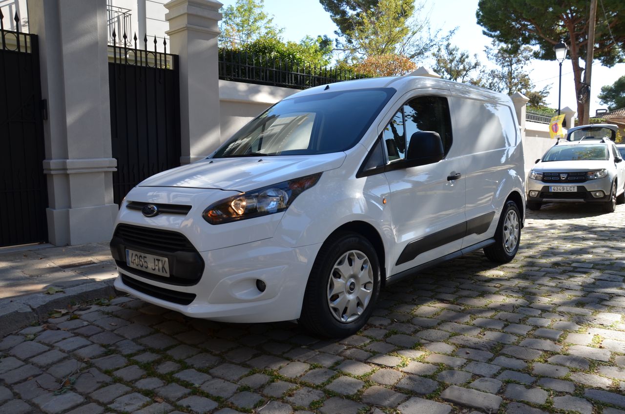 Ford Transit Connect FURGÓN 200  L1 TREND 1.5TDCI 75CV MT5 Euro6 TRES PLAZAS/ ESTANTERIAS Y PUERTAS ABATIBLES DE ALUMINIO/ SUELO DE MADERA FINLANDESA  - Foto 19