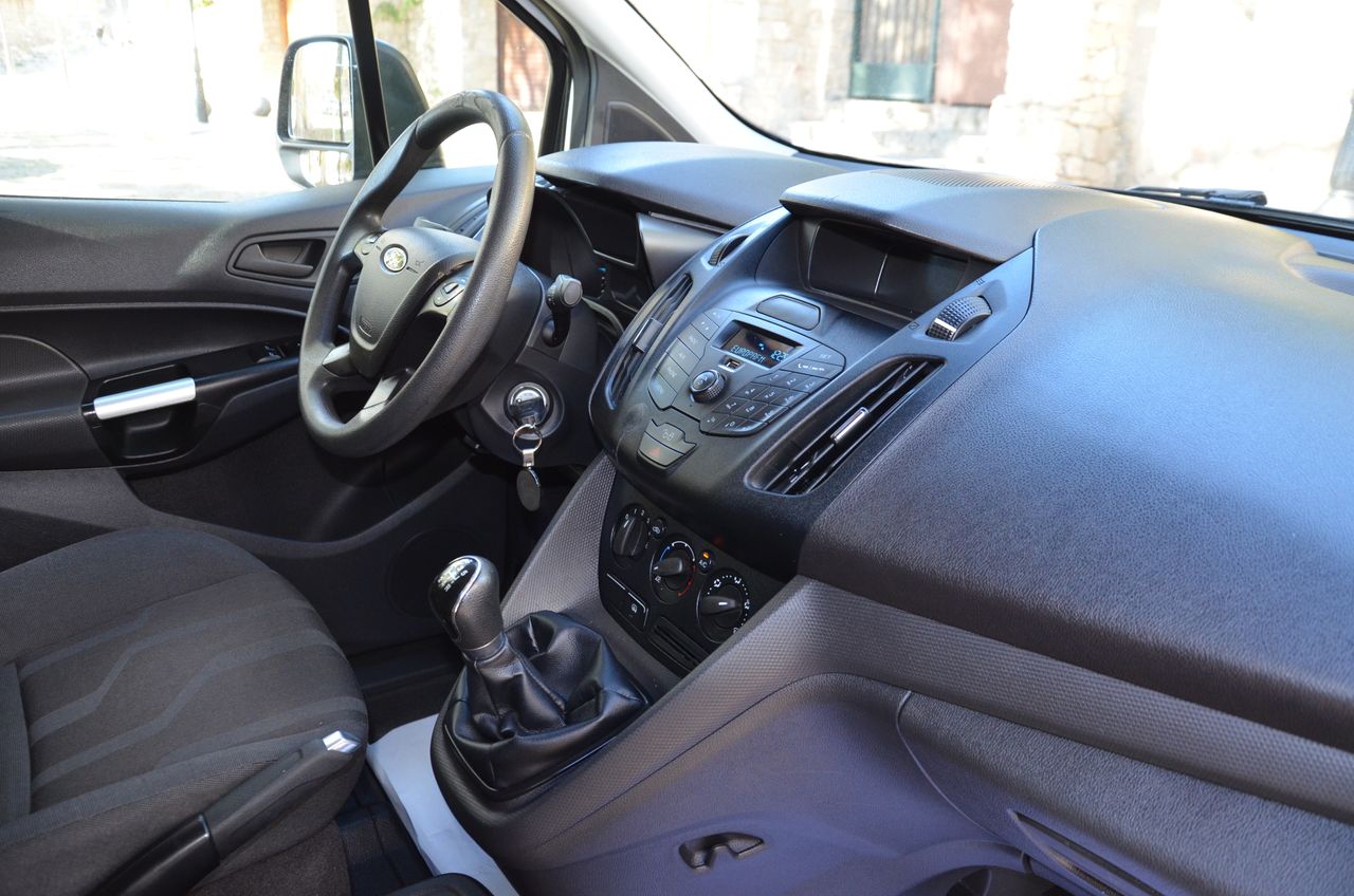 Ford Transit Connect FURGÓN 200  L1 TREND 1.5TDCI 75CV MT5 Euro6 TRES PLAZAS/ ESTANTERIAS Y PUERTAS ABATIBLES DE ALUMINIO/ SUELO DE MADERA FINLANDESA  - Foto 28