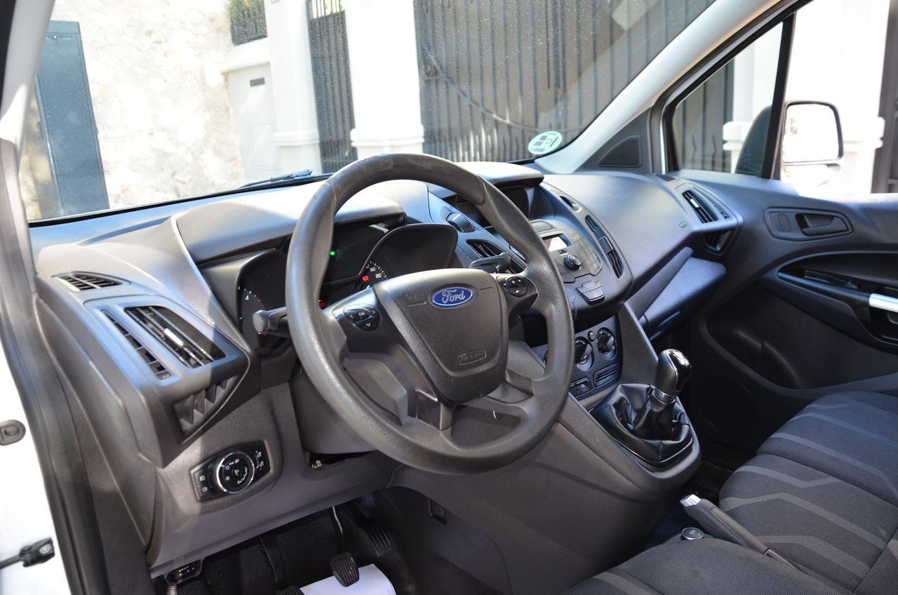 Ford Transit Connect FURGÓN 200  L1 TREND 1.5TDCI 75CV MT5 Euro6 TRES PLAZAS/ ESTANTERIAS Y PUERTAS ABATIBLES DE ALUMINIO/ SUELO DE MADERA FINLANDESA  - Foto 39
