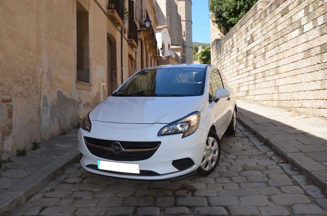 Opel Corsa 1.3CDTI EXPRESSION BERLINA COMERCIAL 75CV / BLACK FRIDAY ..  - Foto 18