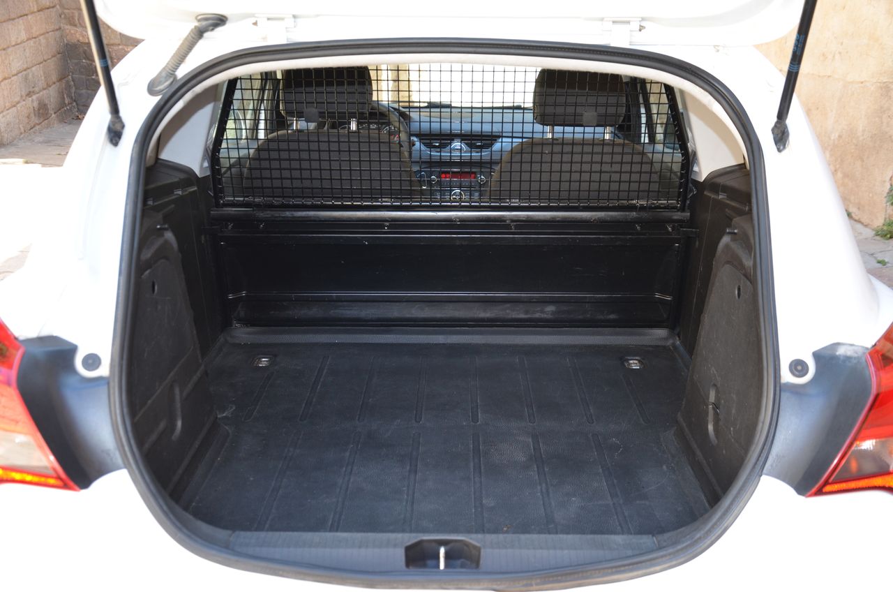 Opel Corsa 1.3CDTI EXPRESSION BERLINA COMERCIAL 75CV / BLACK FRIDAY ..  - Foto 8