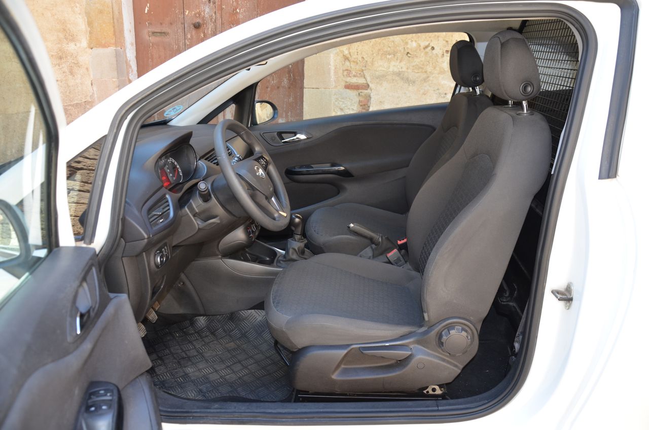 Opel Corsa 1.3CDTI EXPRESSION BERLINA COMERCIAL 75CV / BLACK FRIDAY ..  - Foto 5