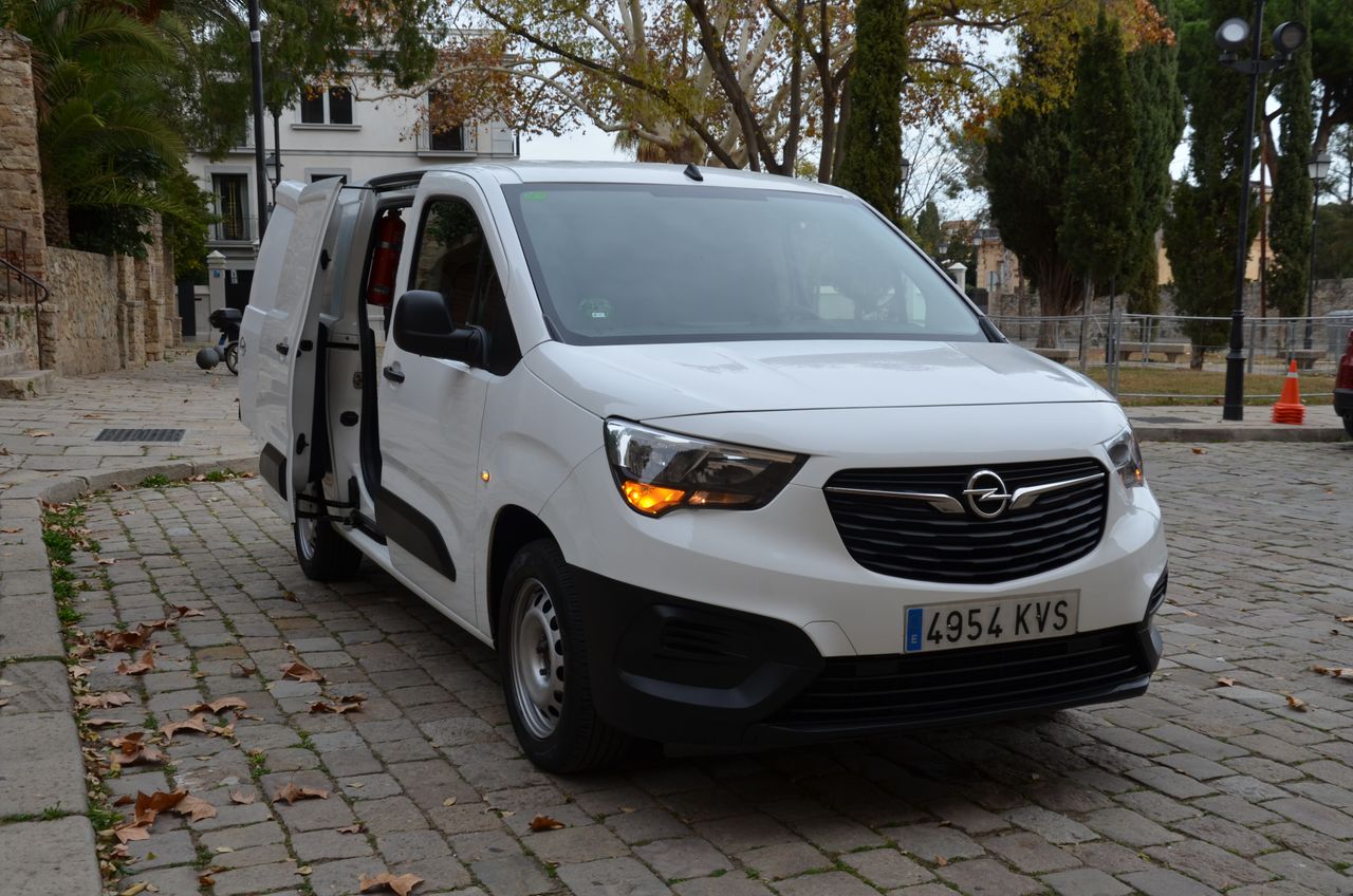 Opel Combo 1.6 TD S/S  100CV  EXPRESS  XL H1 1000 ( CARGA AUMENTADA )  - Foto 39