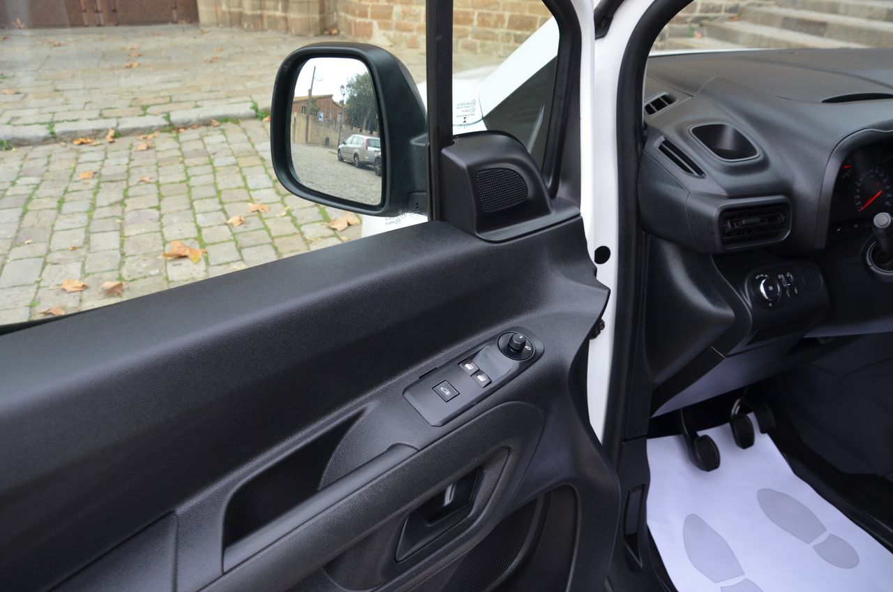 Opel Combo 1.6 TD S/S  100CV  EXPRESS  XL H1 1000 ( CARGA AUMENTADA )  - Foto 3