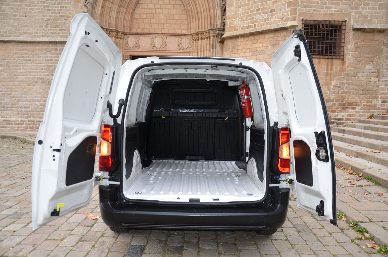 Opel Combo 1.6 TD S/S  100CV  EXPRESS  XL H1 1000 ( CARGA AUMENTADA )  - Foto 7