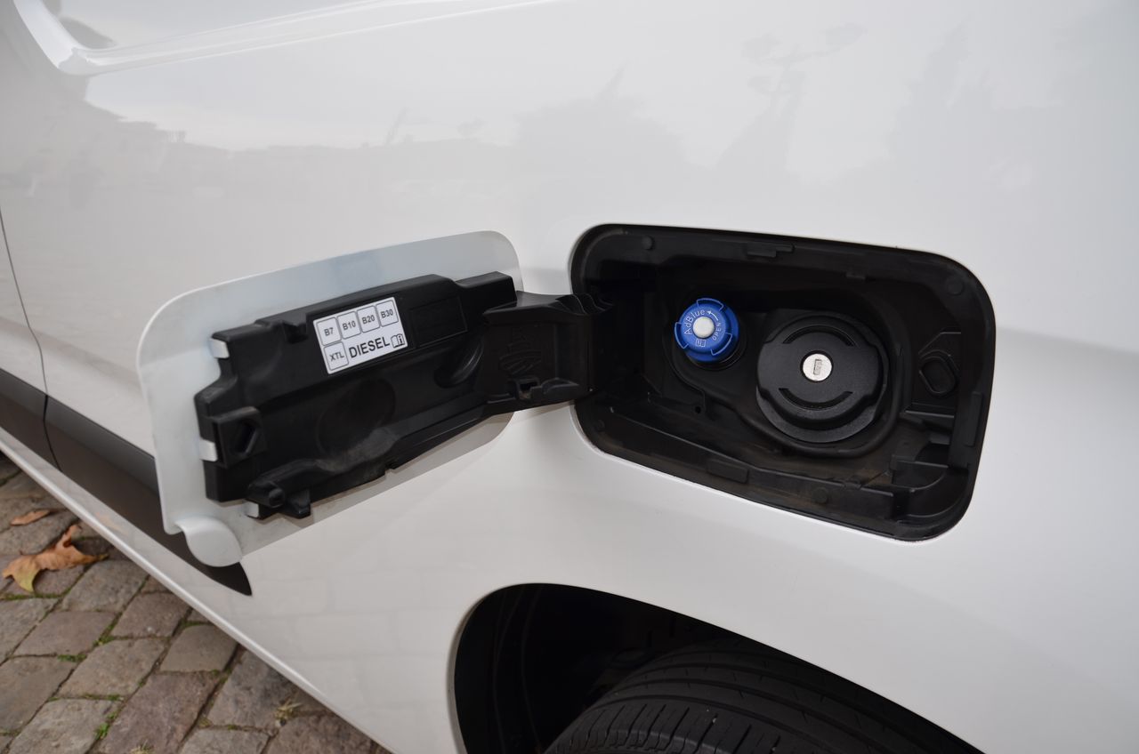 Opel Combo 1.6 TD S/S  100CV  EXPRESS  XL H1 1000 ( CARGA AUMENTADA )  - Foto 12