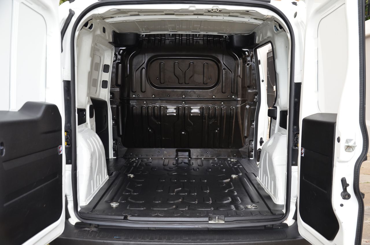 Opel Combo 1.3 L1 H1 1.3 CDTI 95CV E6 / PUERTA LATERAL MUY CUIDADA - Foto 8