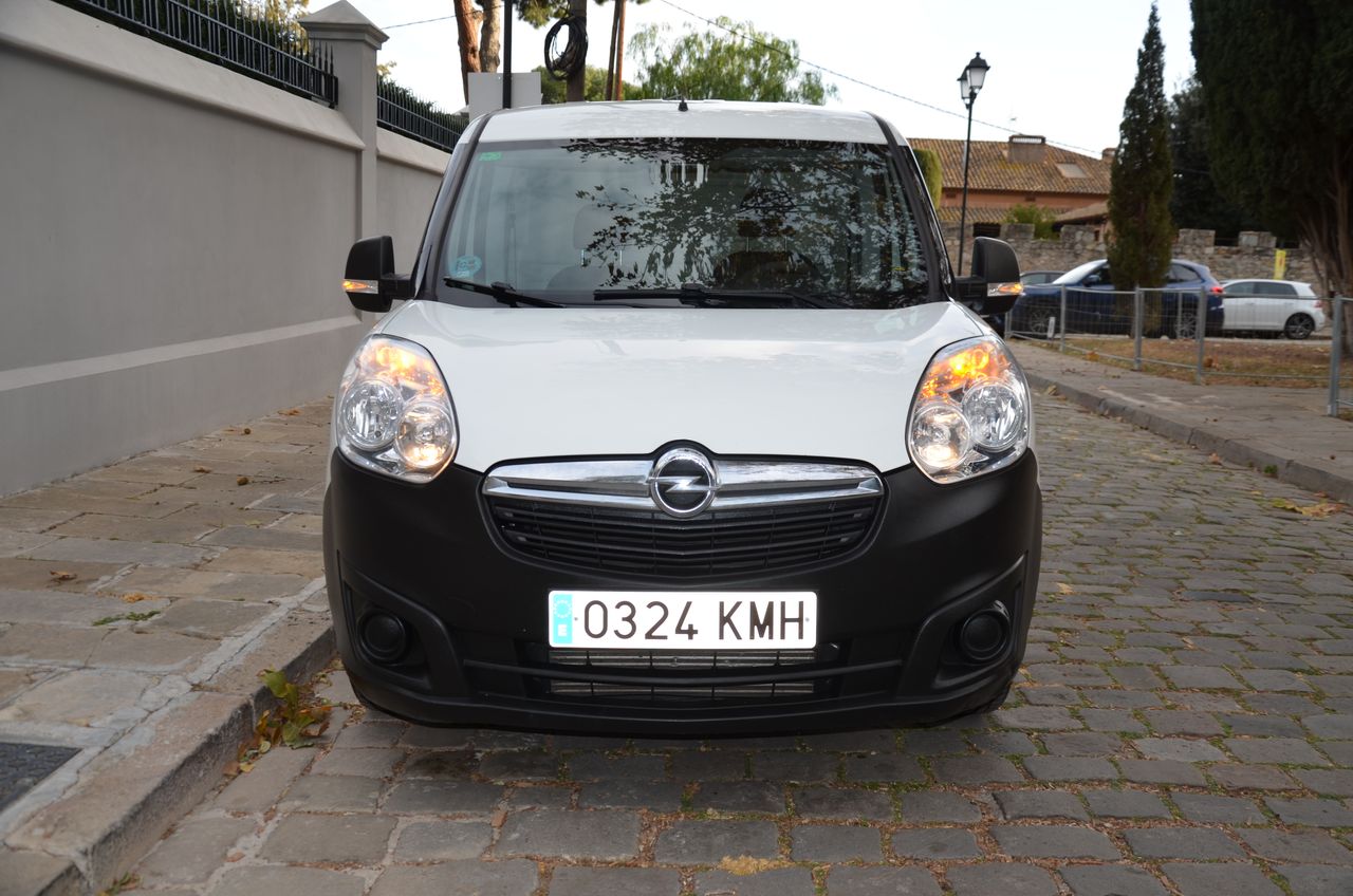 Opel Combo 1.3 L1 H1 1.3 CDTI 95CV E6 / PUERTA LATERAL MUY CUIDADA - Foto 37