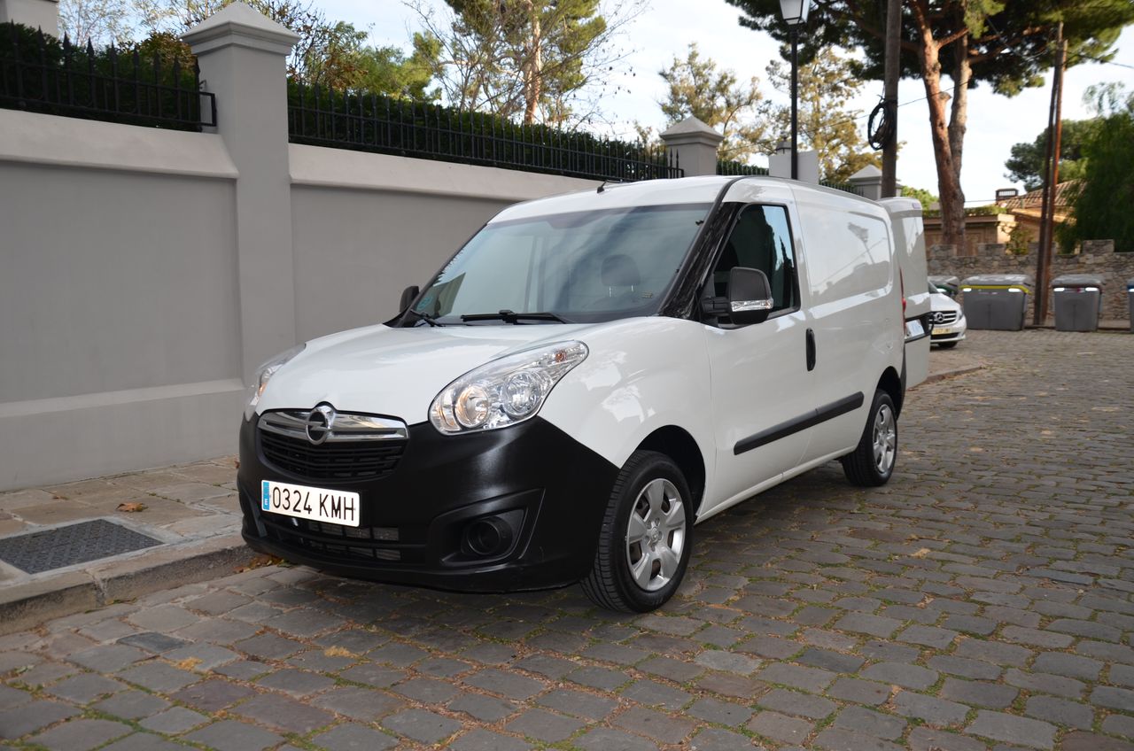 Opel Combo 1.3 L1 H1 1.3 CDTI 95CV E6 / PUERTA LATERAL MUY CUIDADA - Foto 17