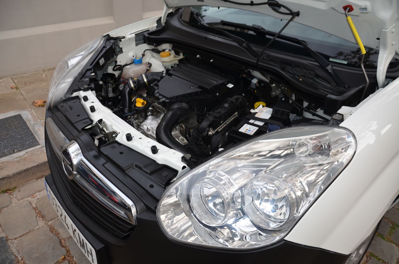 Opel Combo 1.3 L1 H1 1.3 CDTI 95CV E6 / PUERTA LATERAL MUY CUIDADA - Foto 36